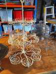 3TieredWireCupcakeStand